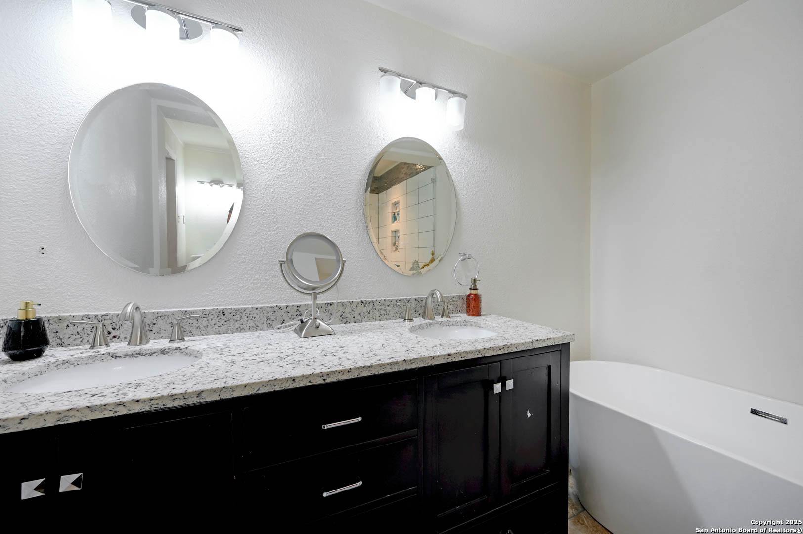 2231 W Woodlawn San Antonio TX 78201