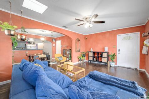 2231 W Woodlawn San Antonio TX 78201