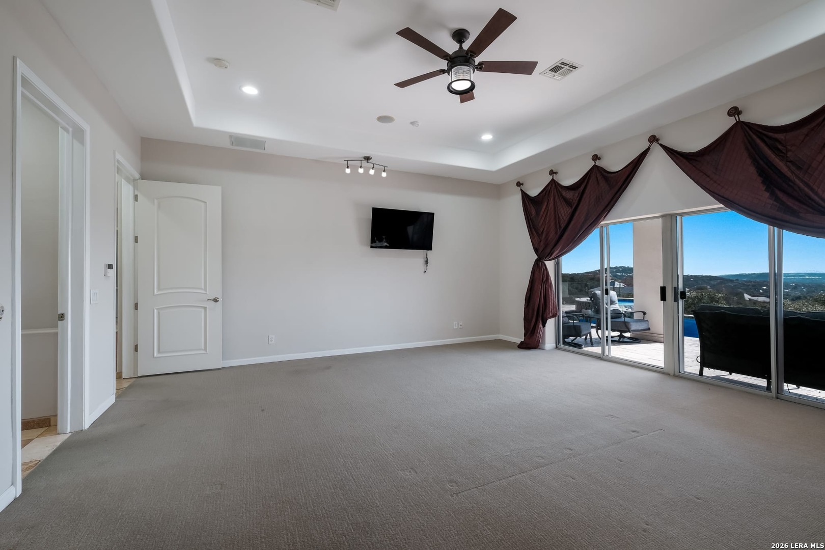 6710 Manor Hill San Antonio TX 78257