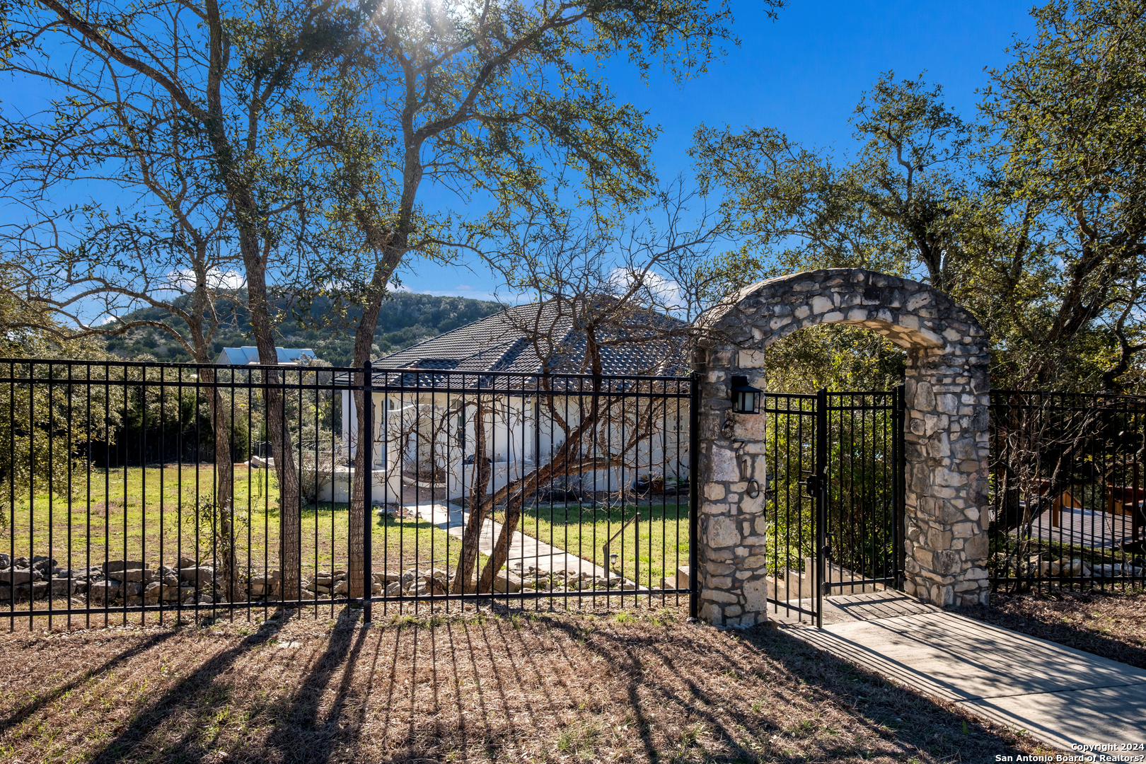 6710 Manor Hill San Antonio TX 78257