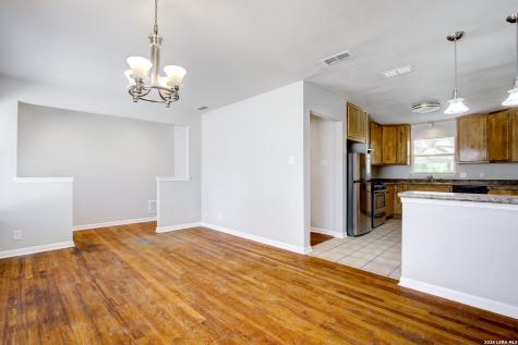 434 Schmeltzer Lane San Antonio TX 78213