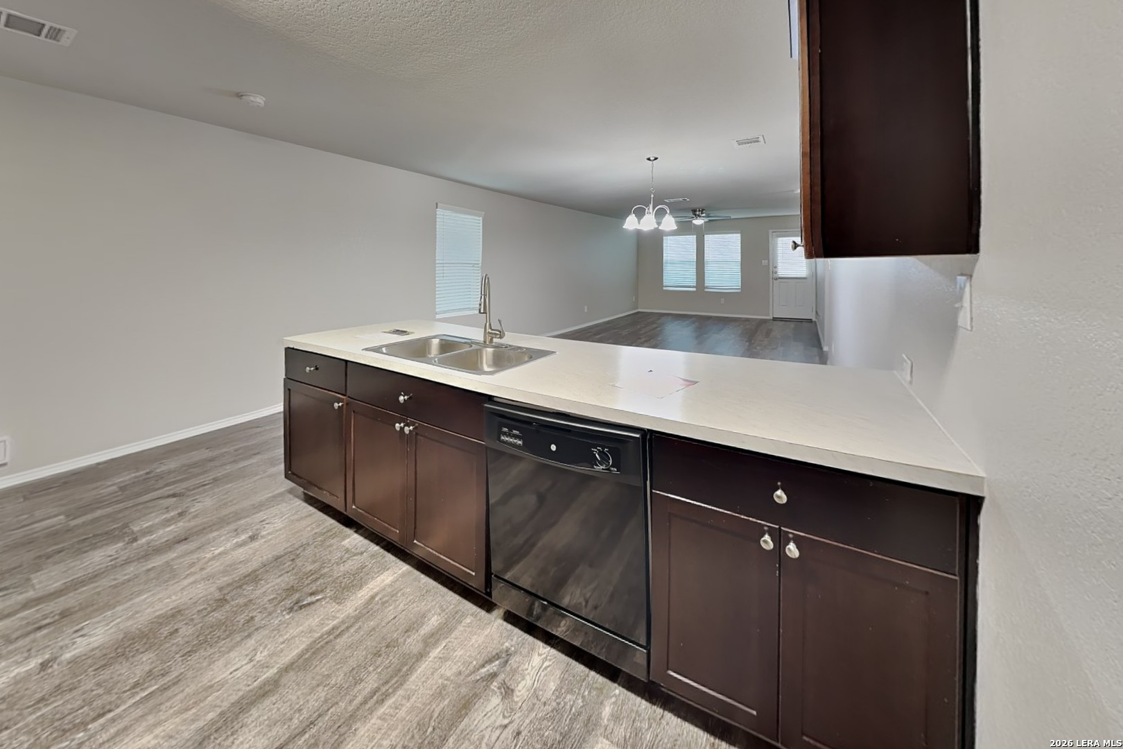 8518 Amistad Cove Converse TX 78109