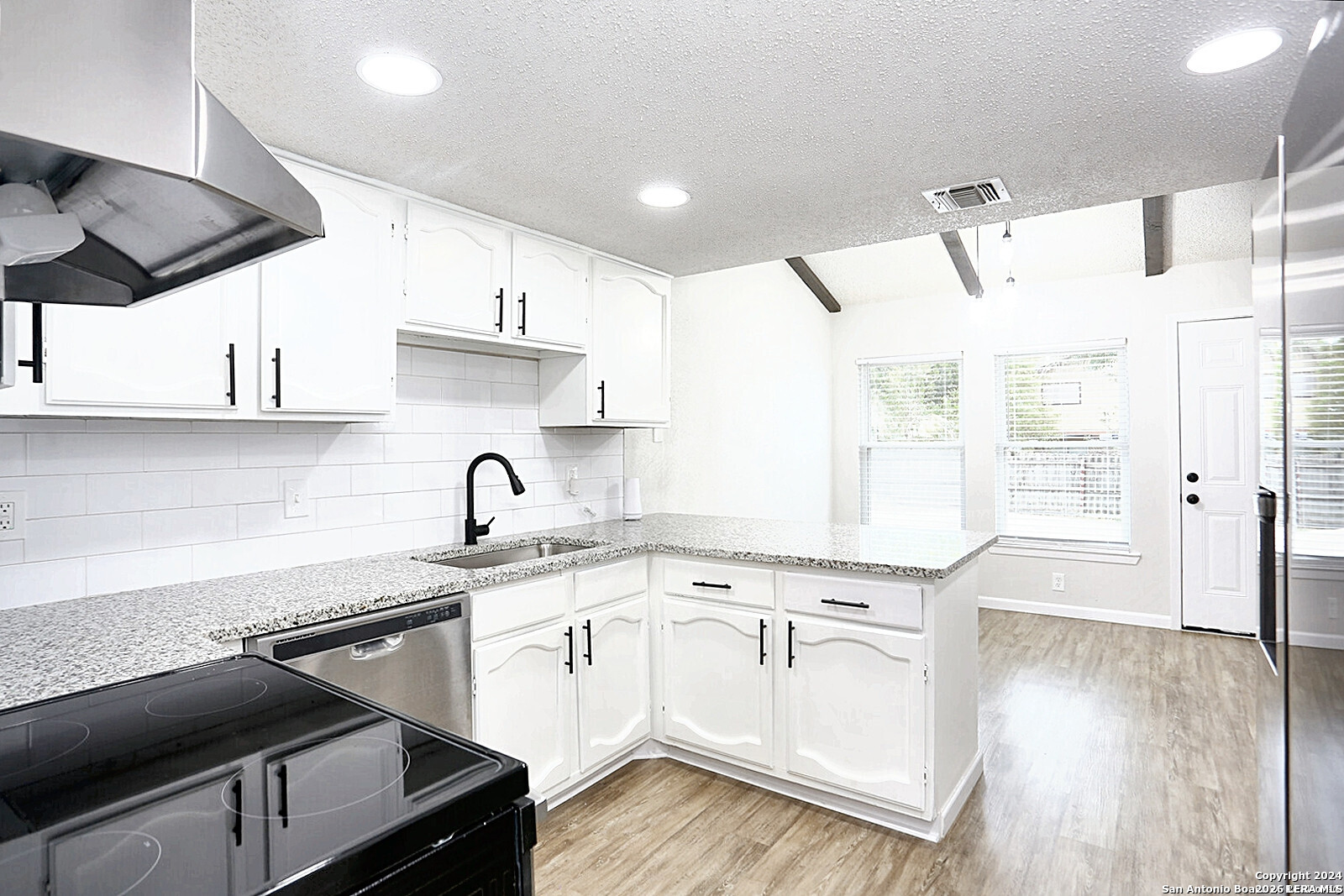 1074 Ferdinand Drive San Antonio TX 78245