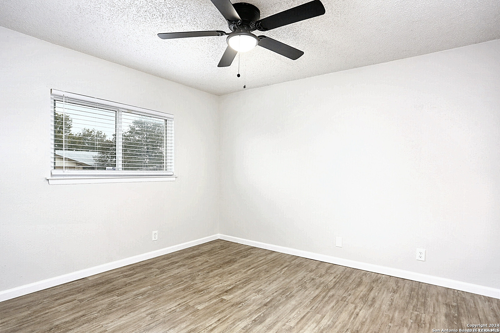 1074 Ferdinand Drive San Antonio TX 78245