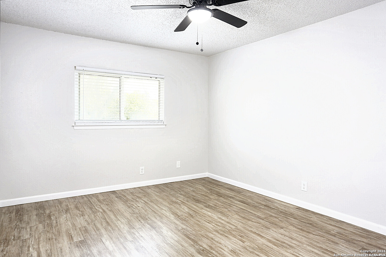 1074 Ferdinand Drive San Antonio TX 78245