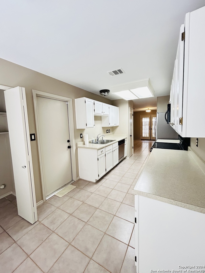 2111 River Hollow Drive San Antonio TX 78232