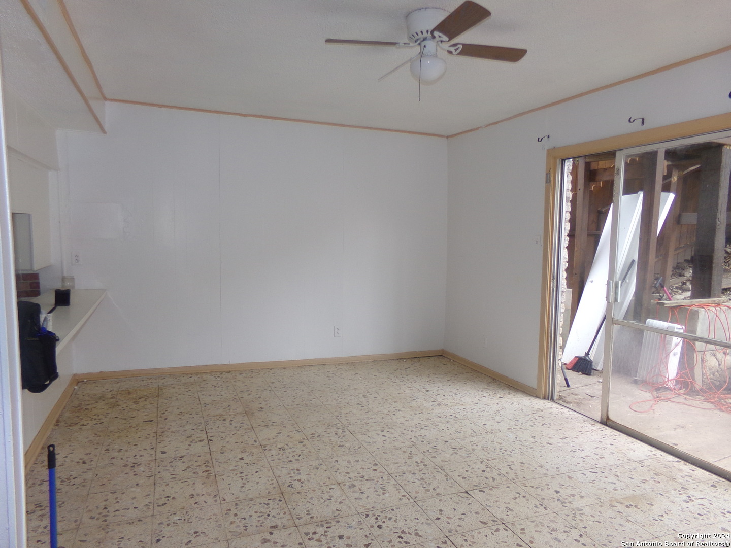4835 Gus Eckert San Antonio TX 78240