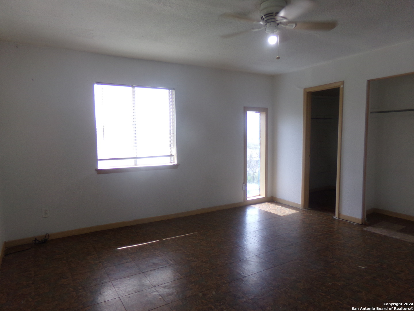 4835 Gus Eckert San Antonio TX 78240