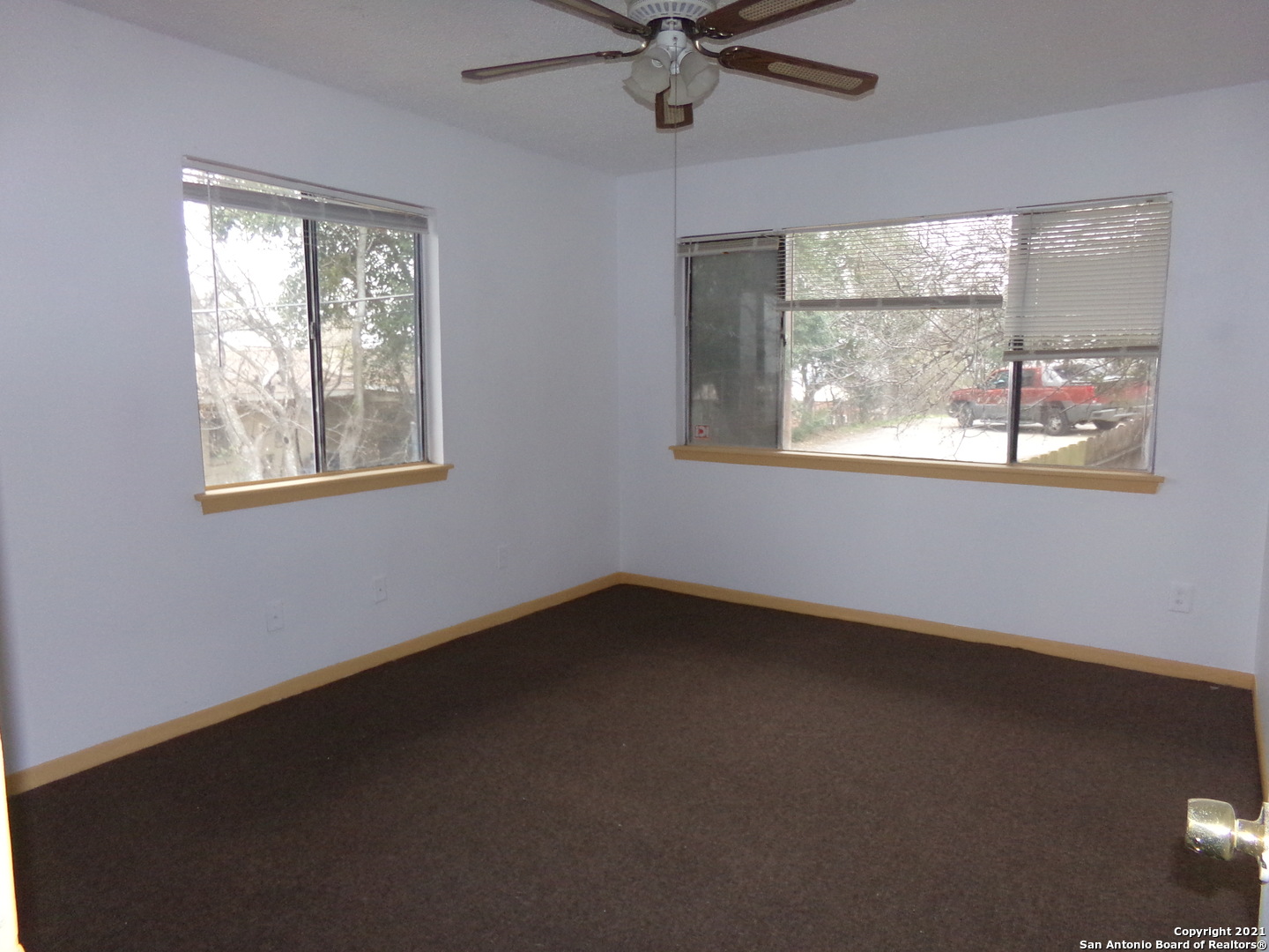 4835 Gus Eckert San Antonio TX 78240