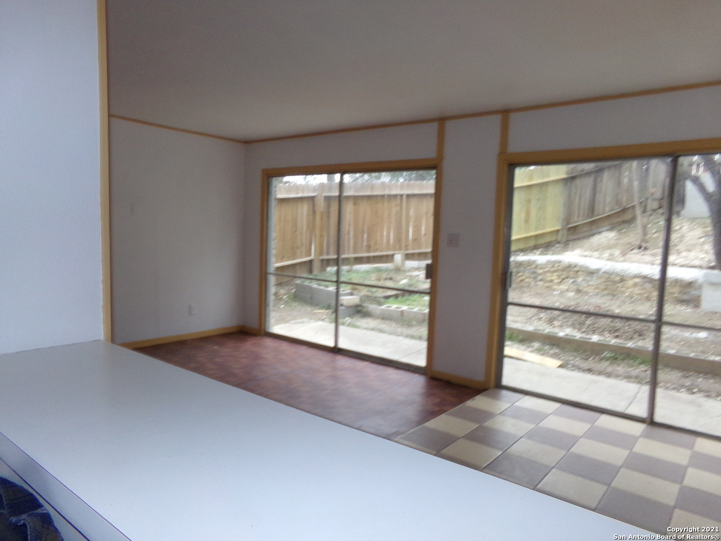 4835 Gus Eckert San Antonio TX 78240