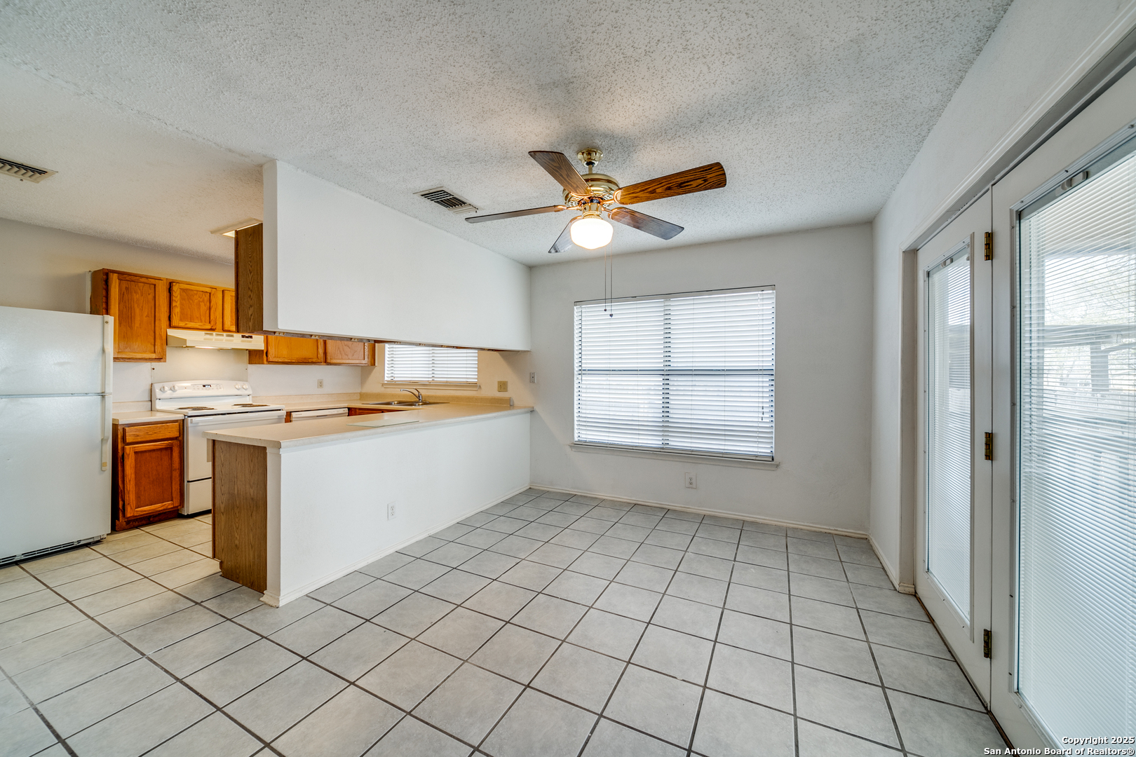 7443 Longing Trail San Antonio TX 78244