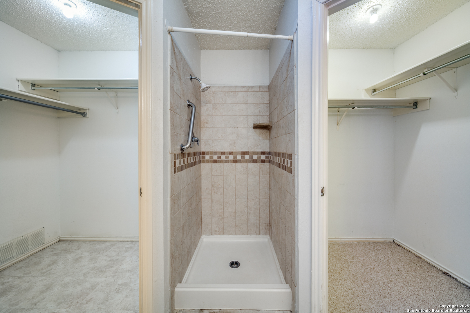 7443 Longing Trail San Antonio TX 78244
