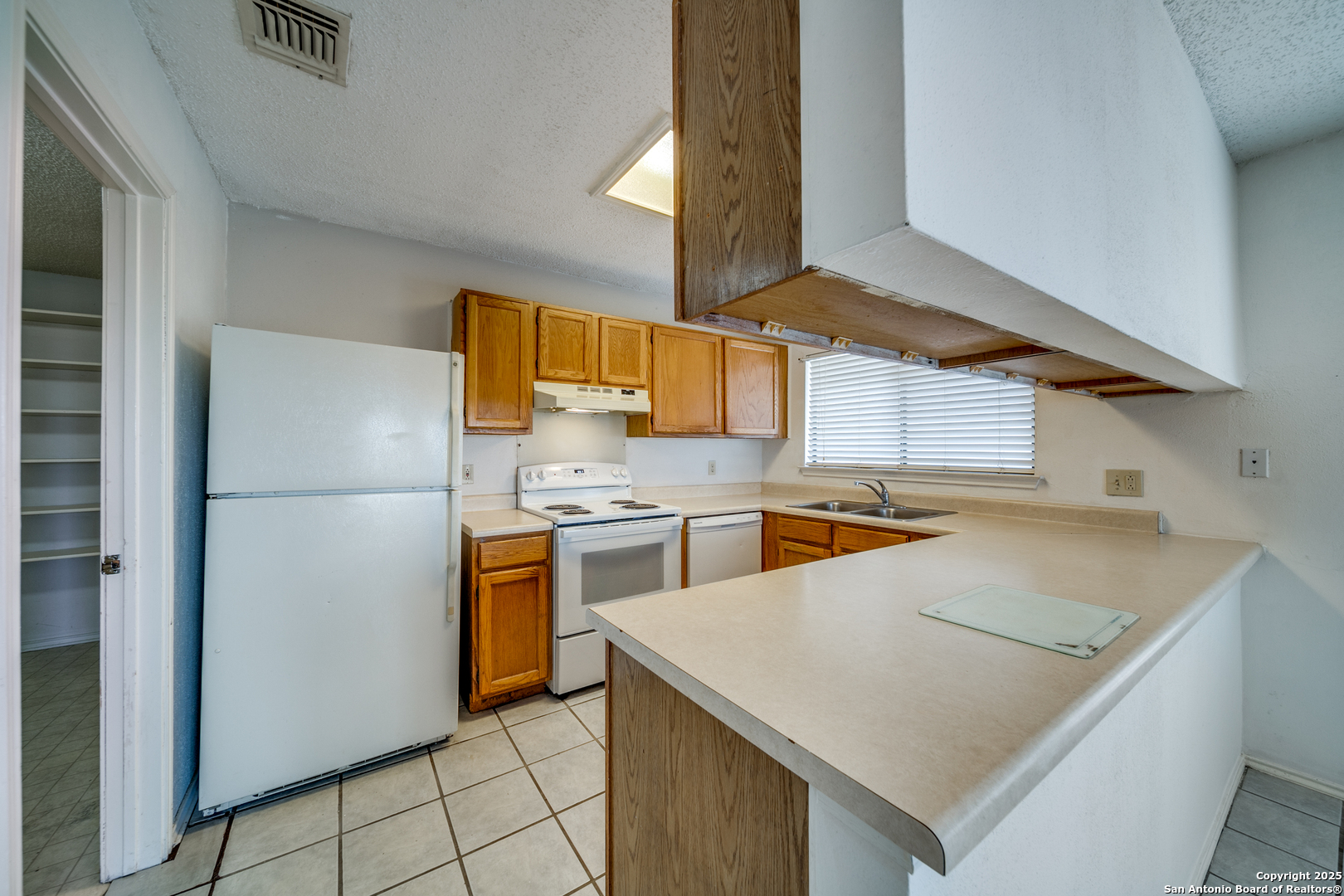 7443 Longing Trail San Antonio TX 78244