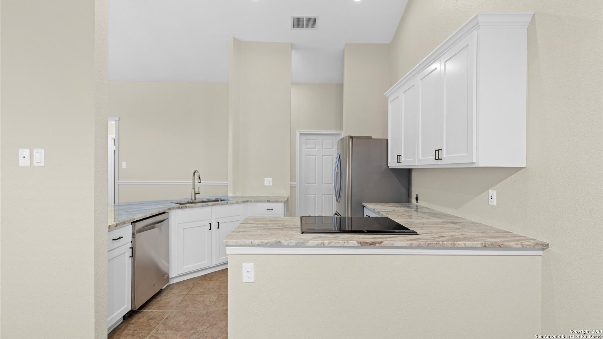 7572 Autumn Park San Antonio TX 78249