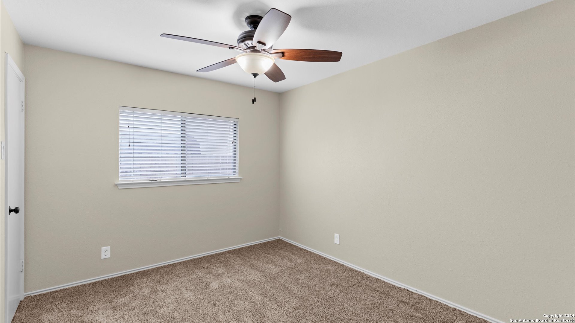 7572 Autumn Park San Antonio TX 78249
