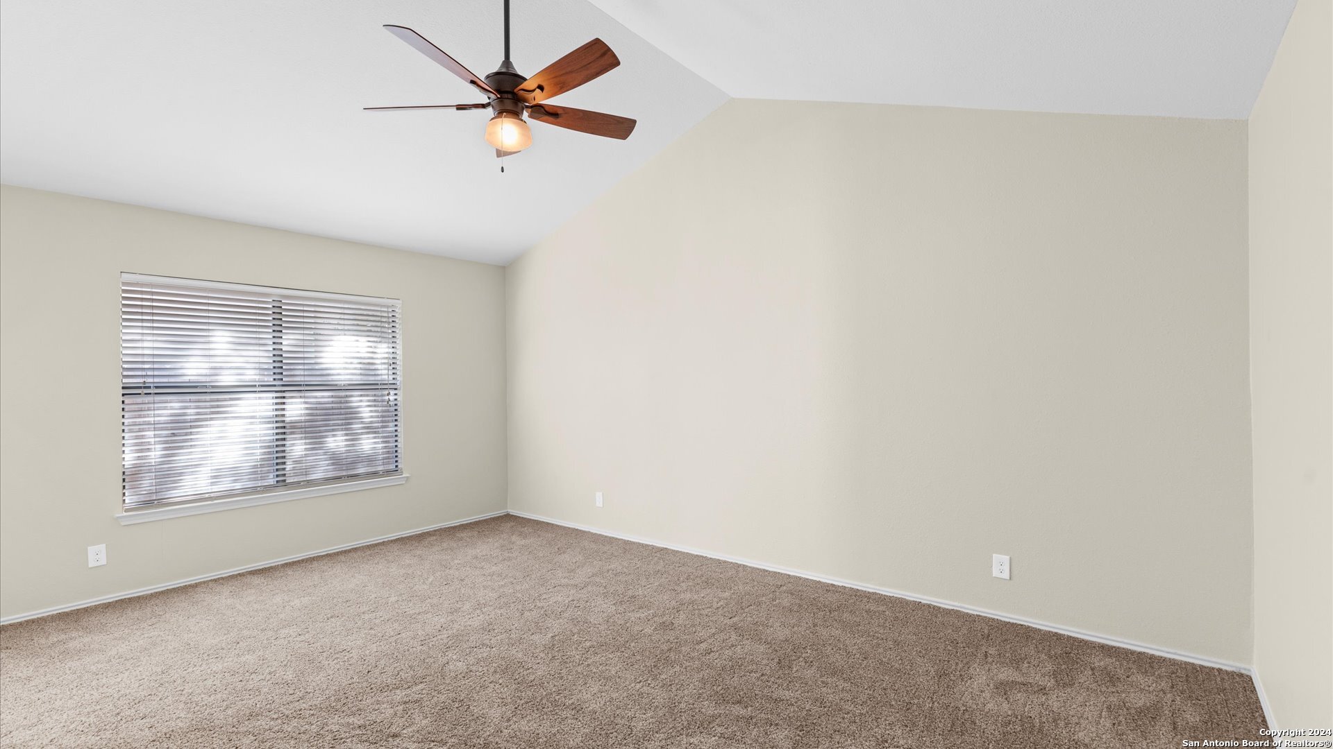 7572 Autumn Park San Antonio TX 78249