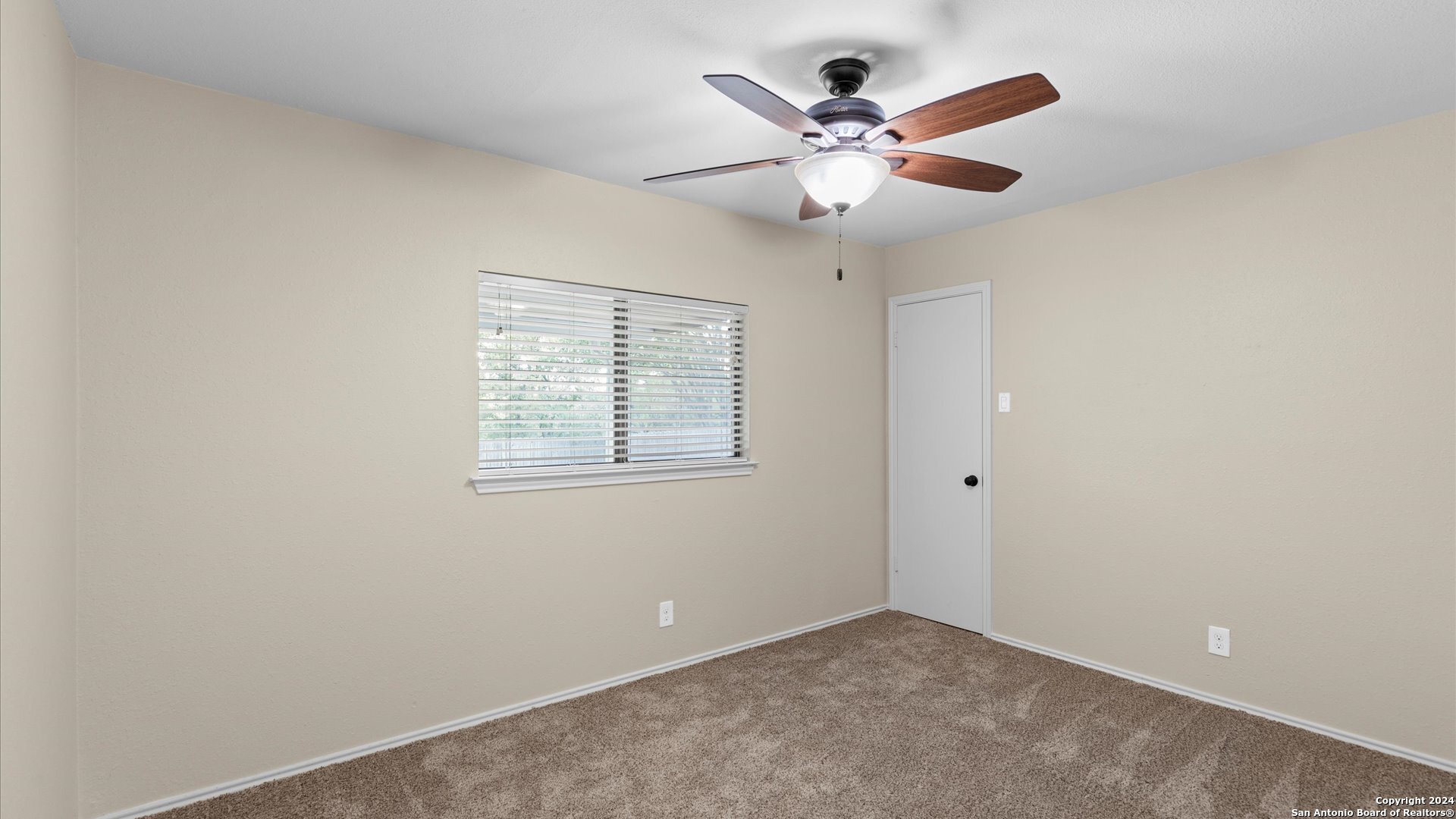 7572 Autumn Park San Antonio TX 78249