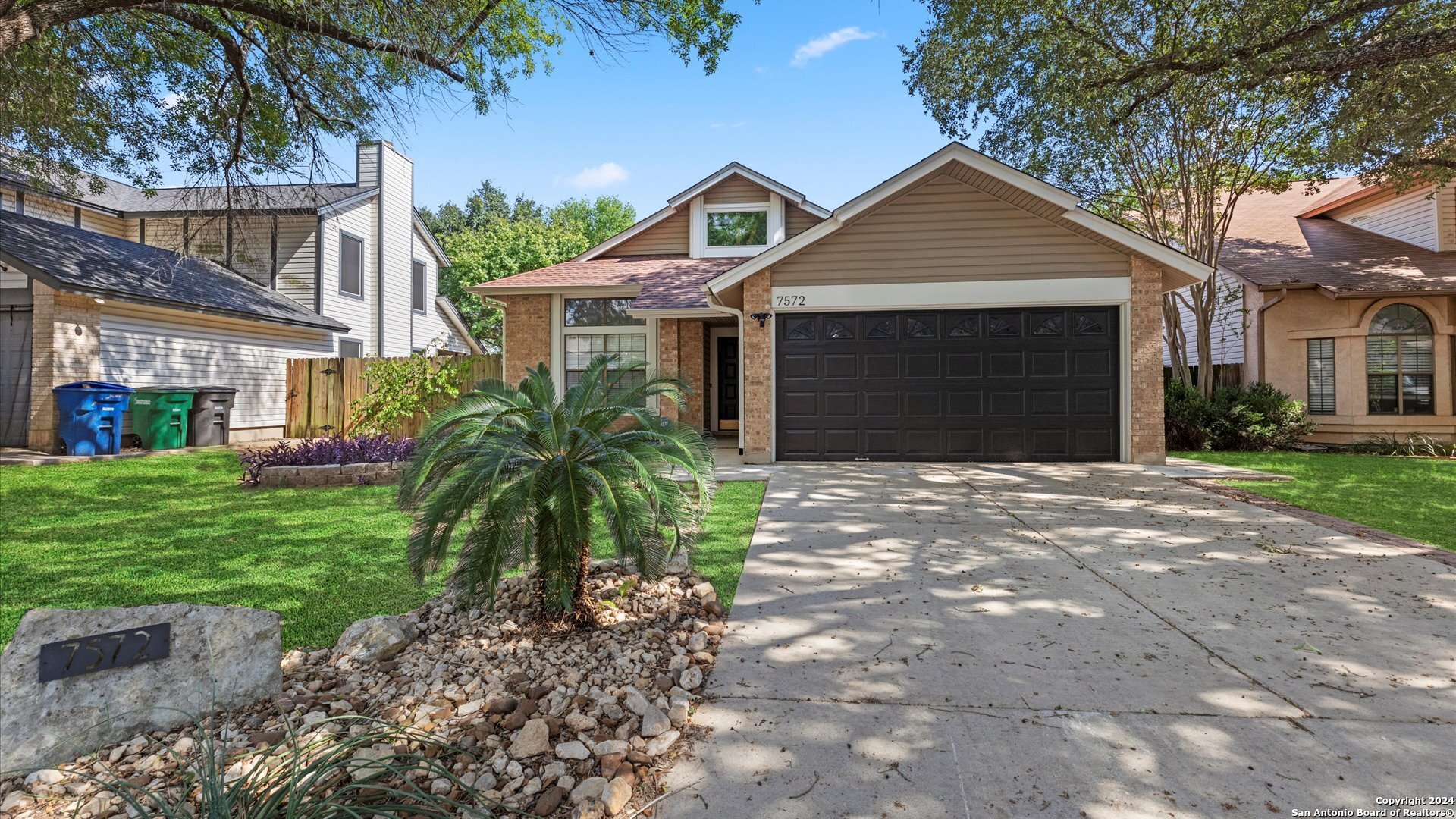 7572 Autumn Park San Antonio TX 78249
