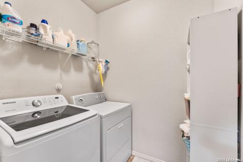 1854 Gray Fox Creek San Antonio TX 78245