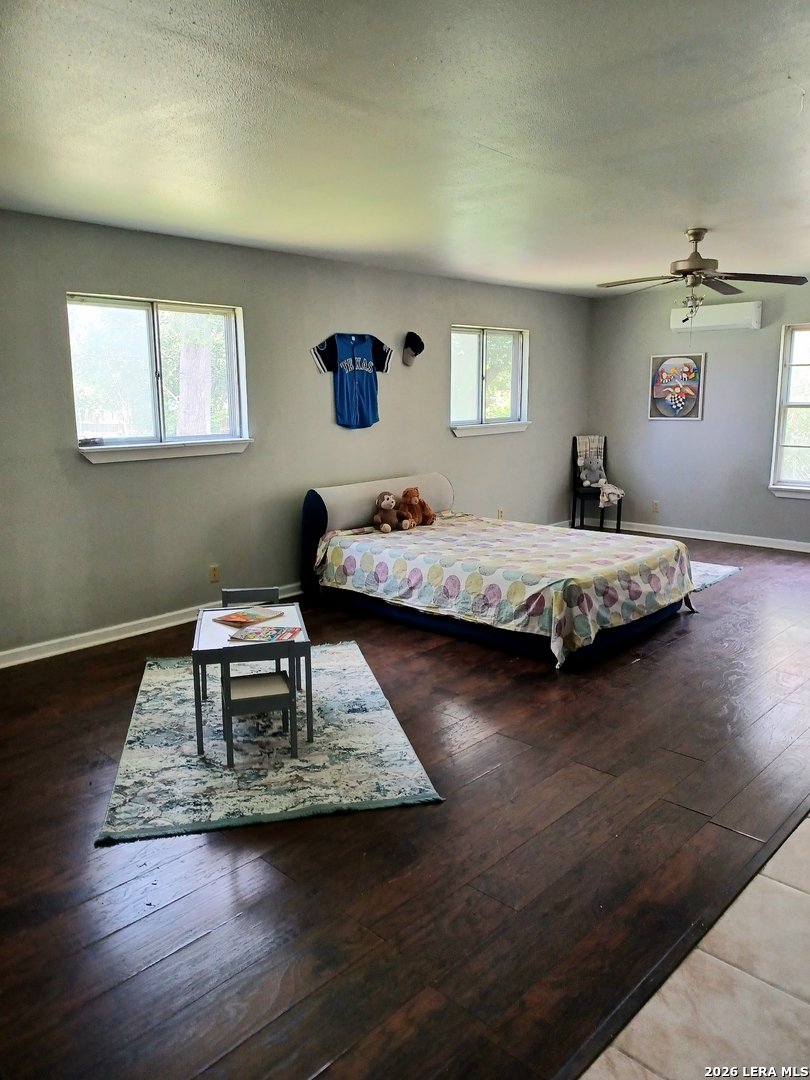1214 Kenrock Street San Antonio TX 78227