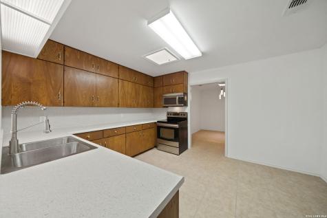 8390 N Verde San Antonio TX 78240
