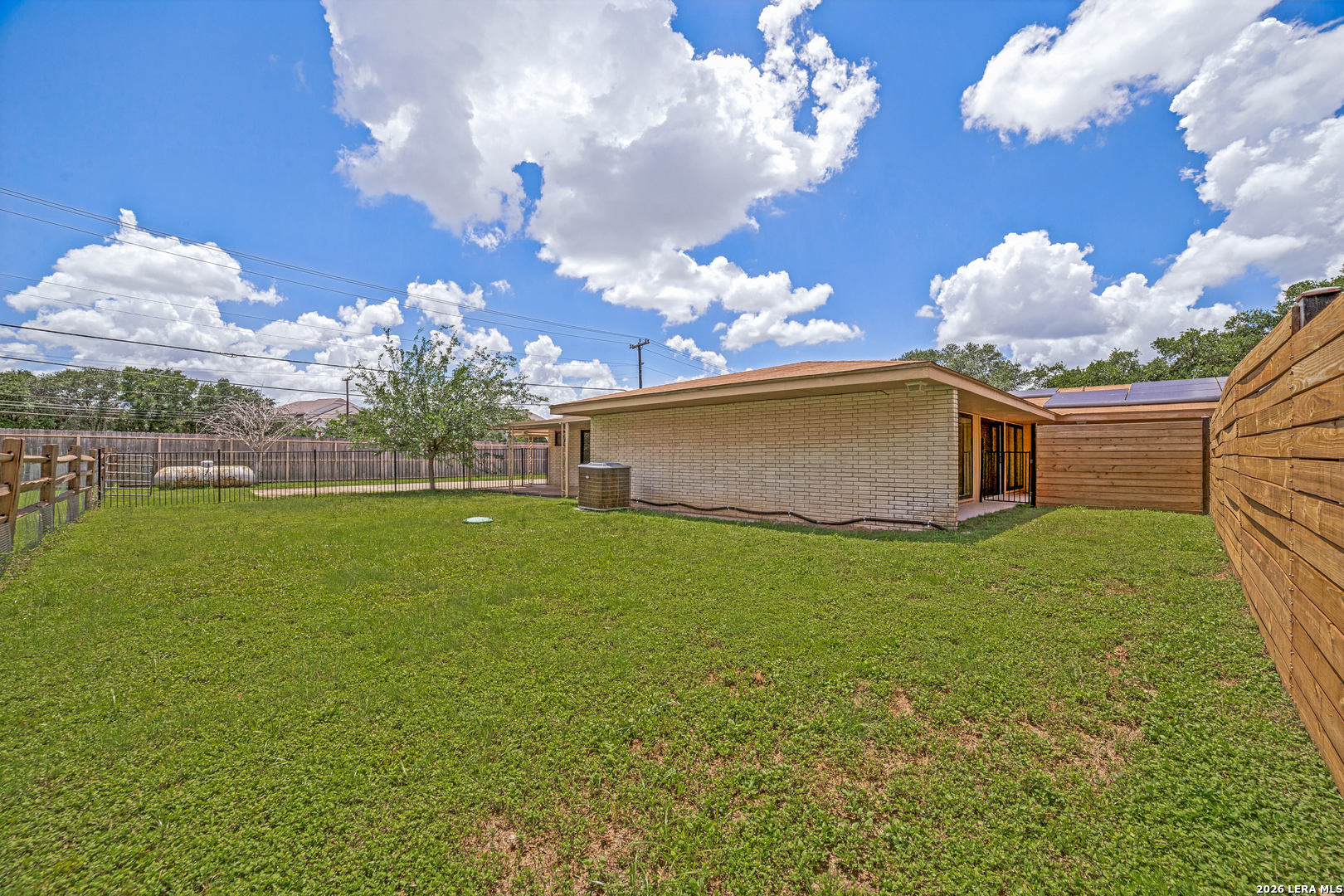 8390 N Verde San Antonio TX 78240
