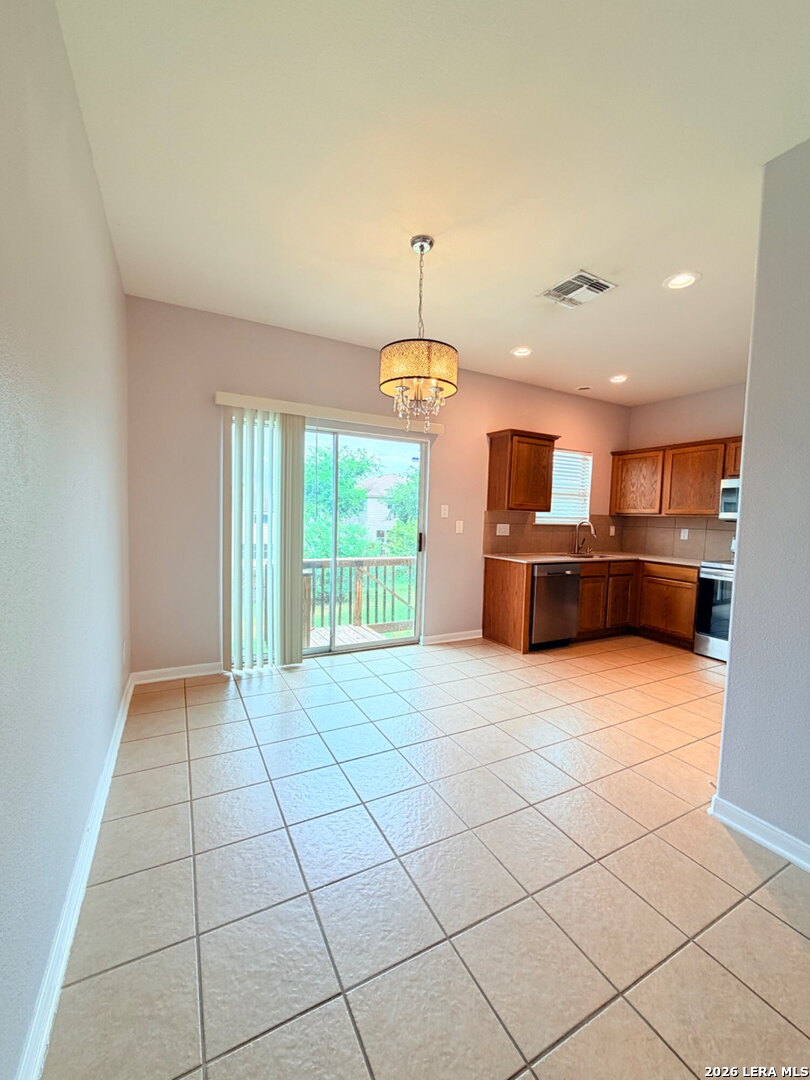 6711 Buckhorn Cliff San Antonio TX 78233