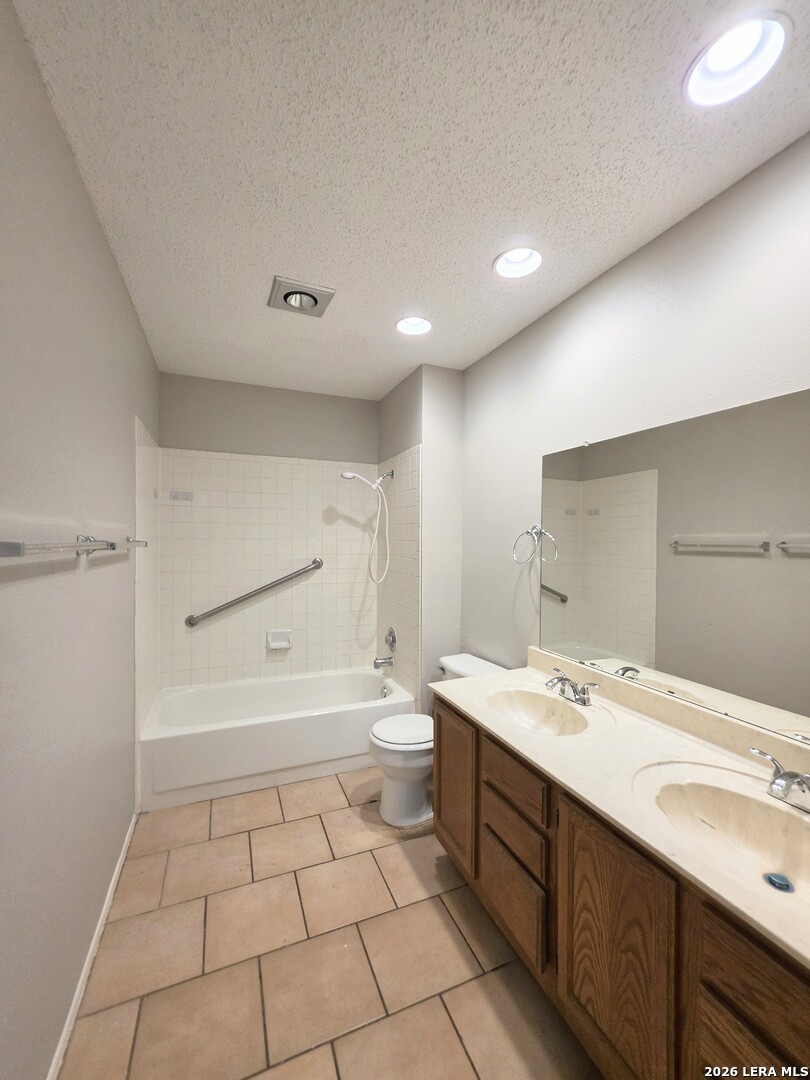 3315 Falcon Grove Drive San Antonio TX 78247