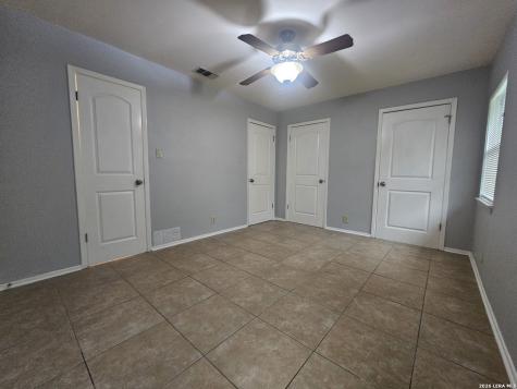4755 Casa Oro Street San Antonio TX 78233