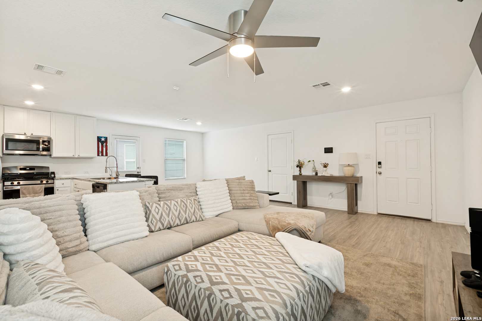 8938 Solar Cove San Antonio TX 78252