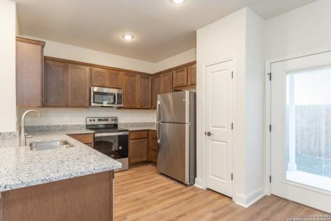 13902 Enzo Gate San Antonio TX 78253