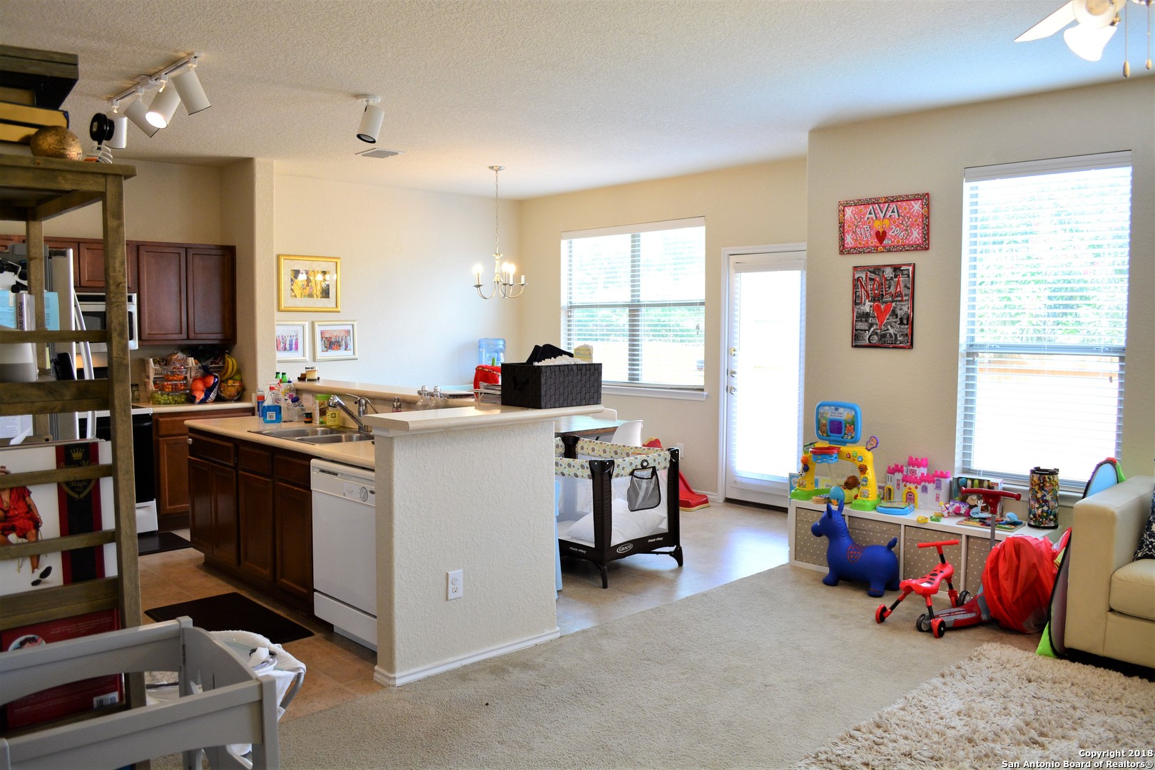 8531 Pecan Cross San Antonio TX 78240