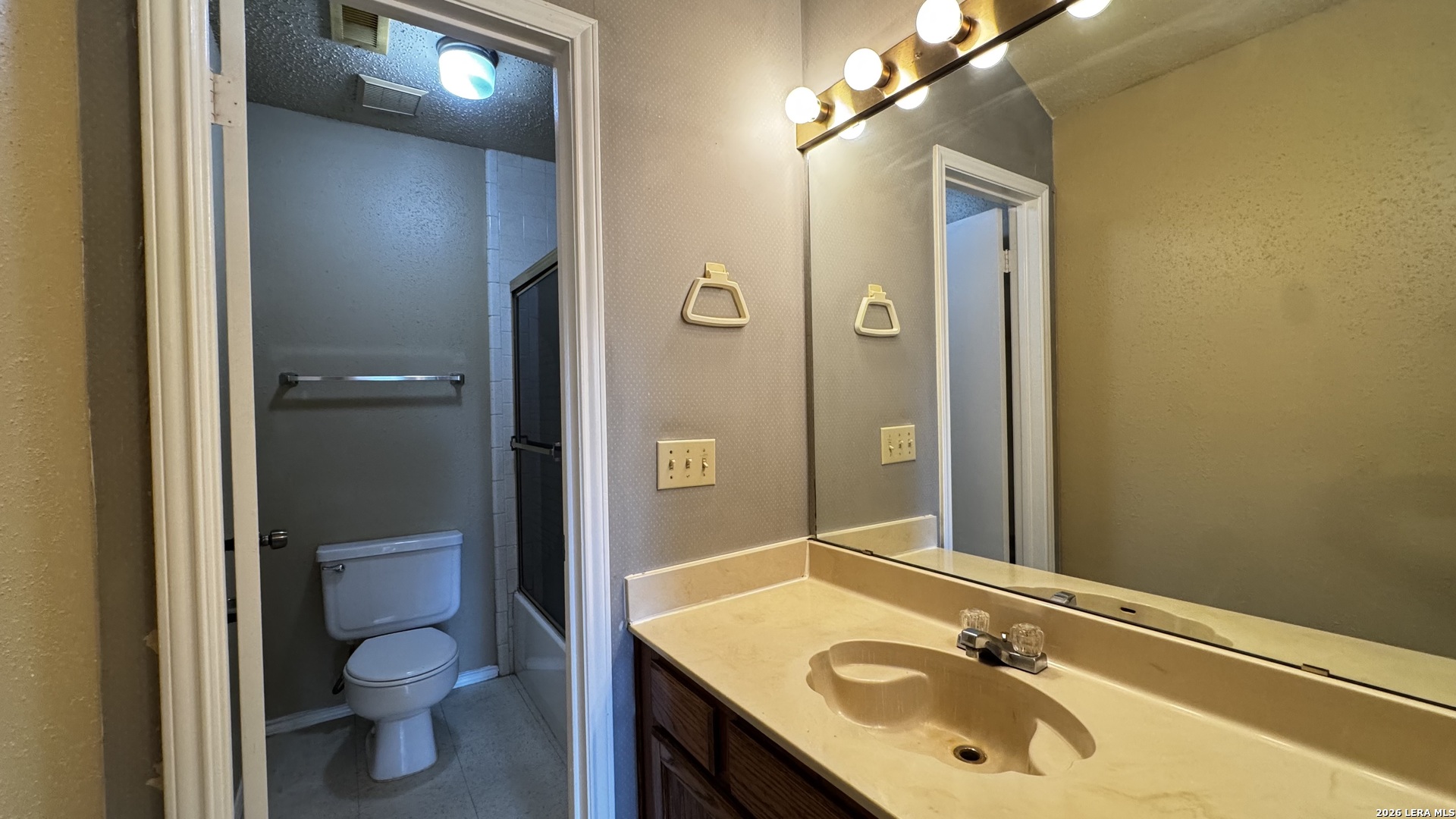 11343 Fish Springs San Antonio TX 78245