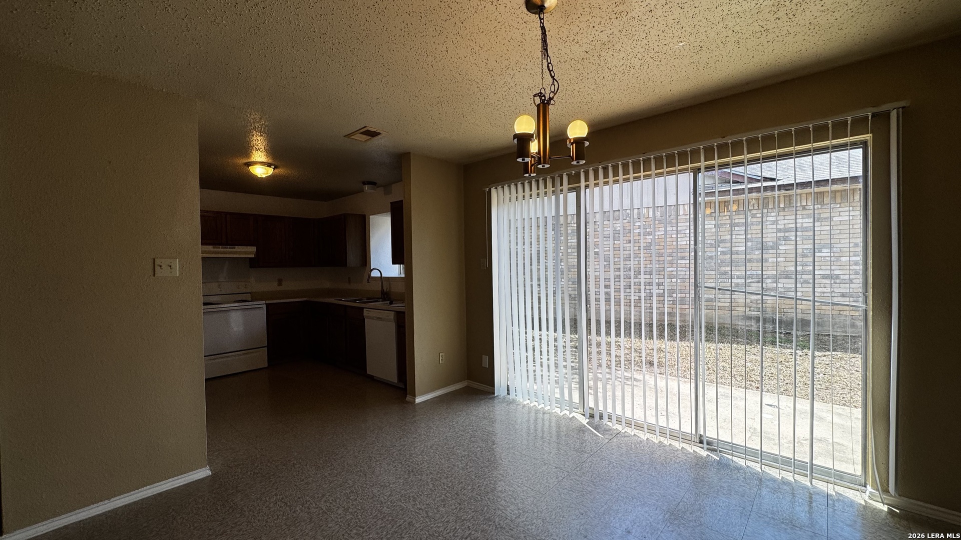11343 Fish Springs San Antonio TX 78245