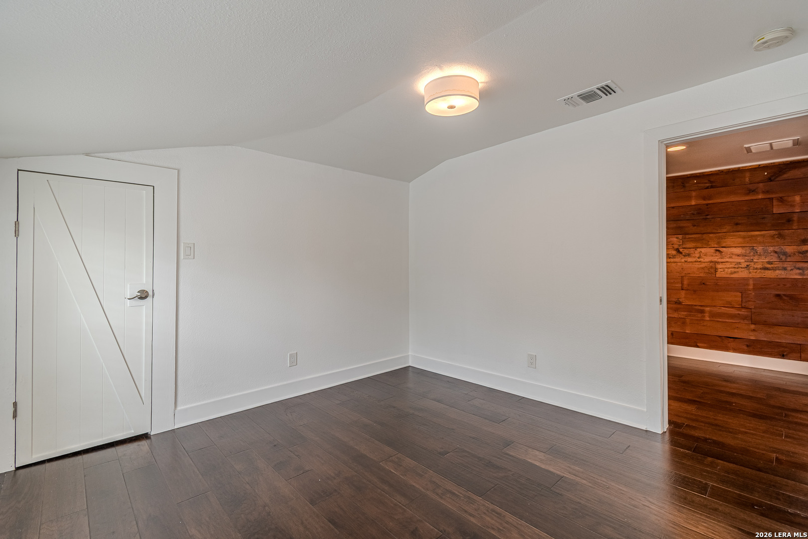 311 W Mistletoe San Antonio TX 78212