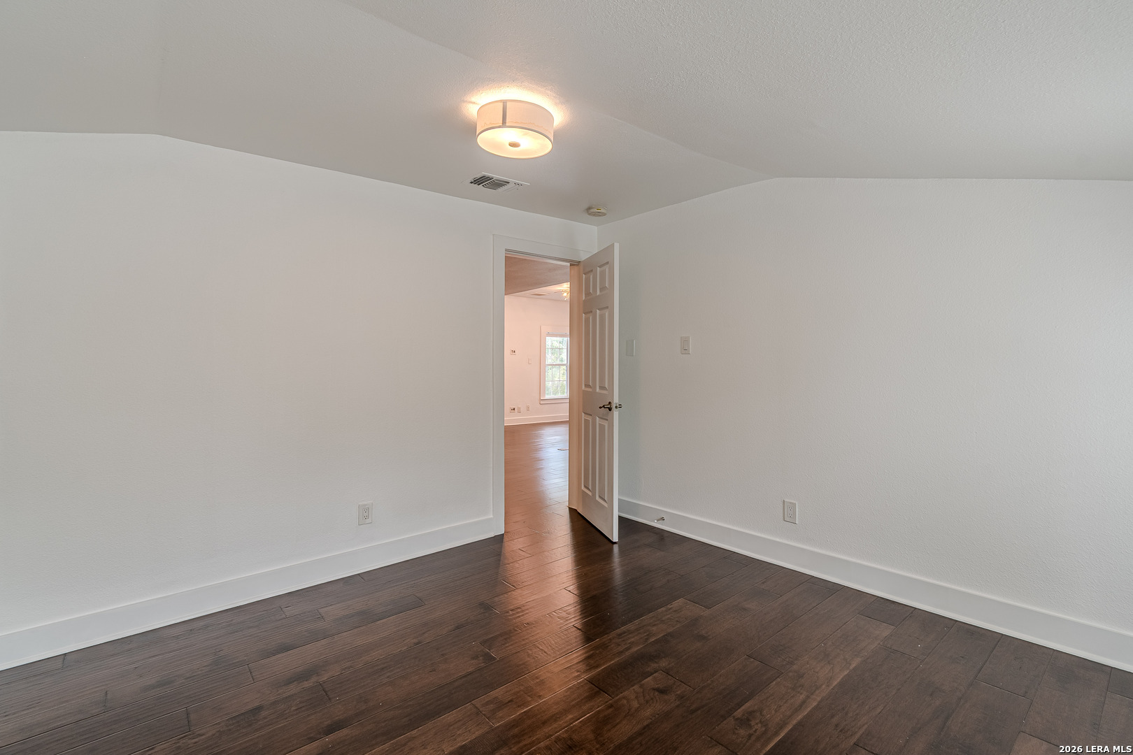 311 W Mistletoe San Antonio TX 78212
