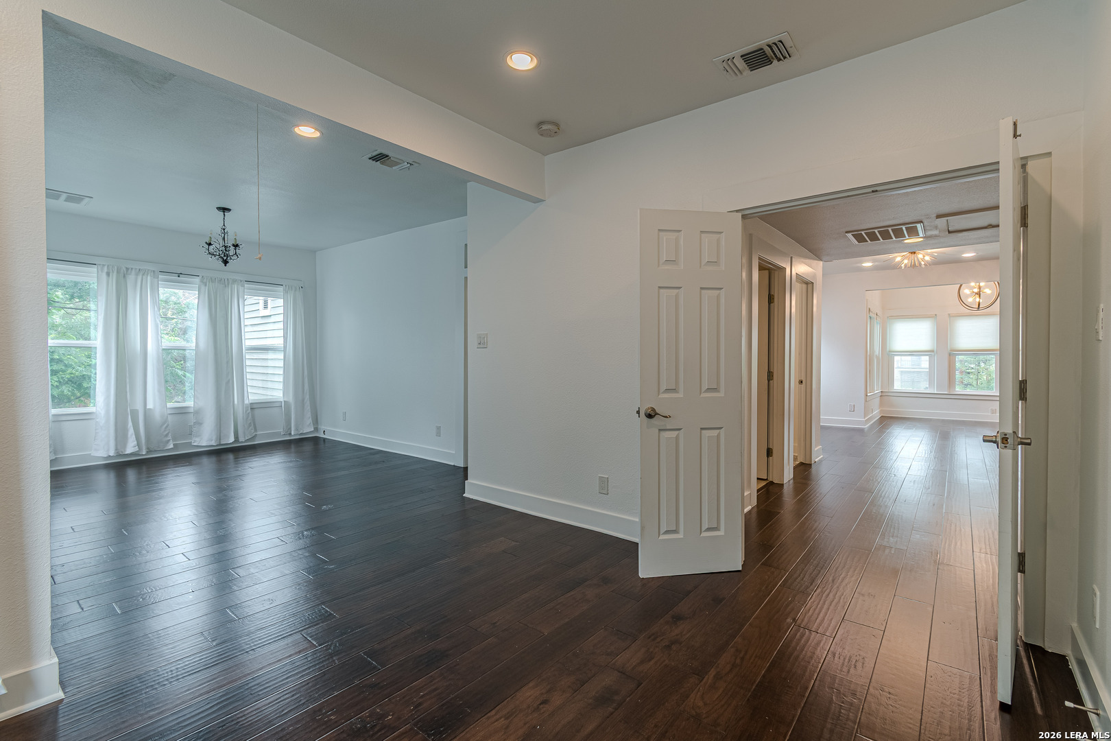 311 W Mistletoe San Antonio TX 78212