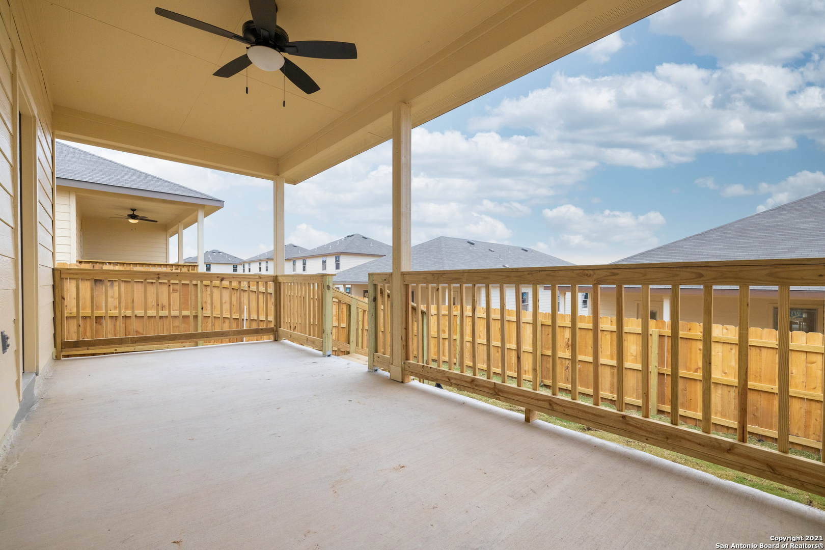 9211 Canyon Bend Converse TX 78109