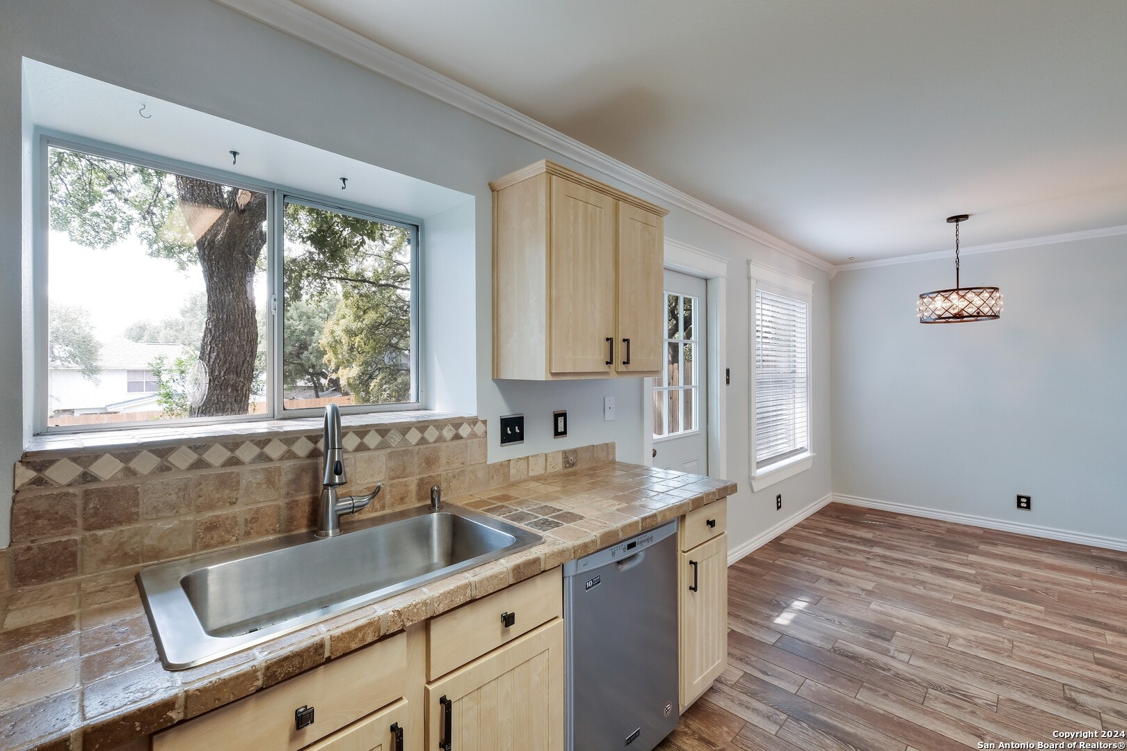 8010 Santa Catalina San Antonio TX 78250