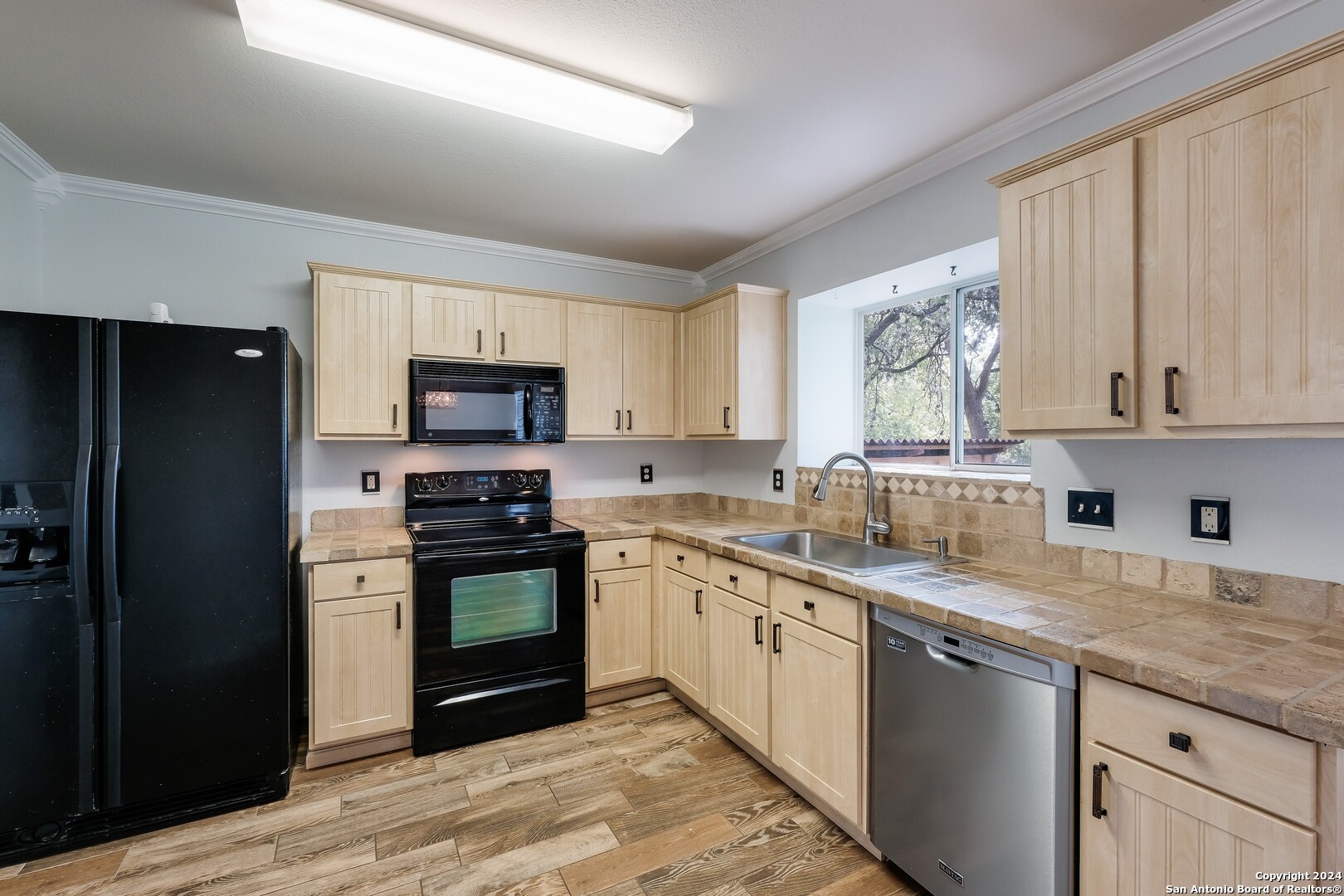 8010 Santa Catalina San Antonio TX 78250