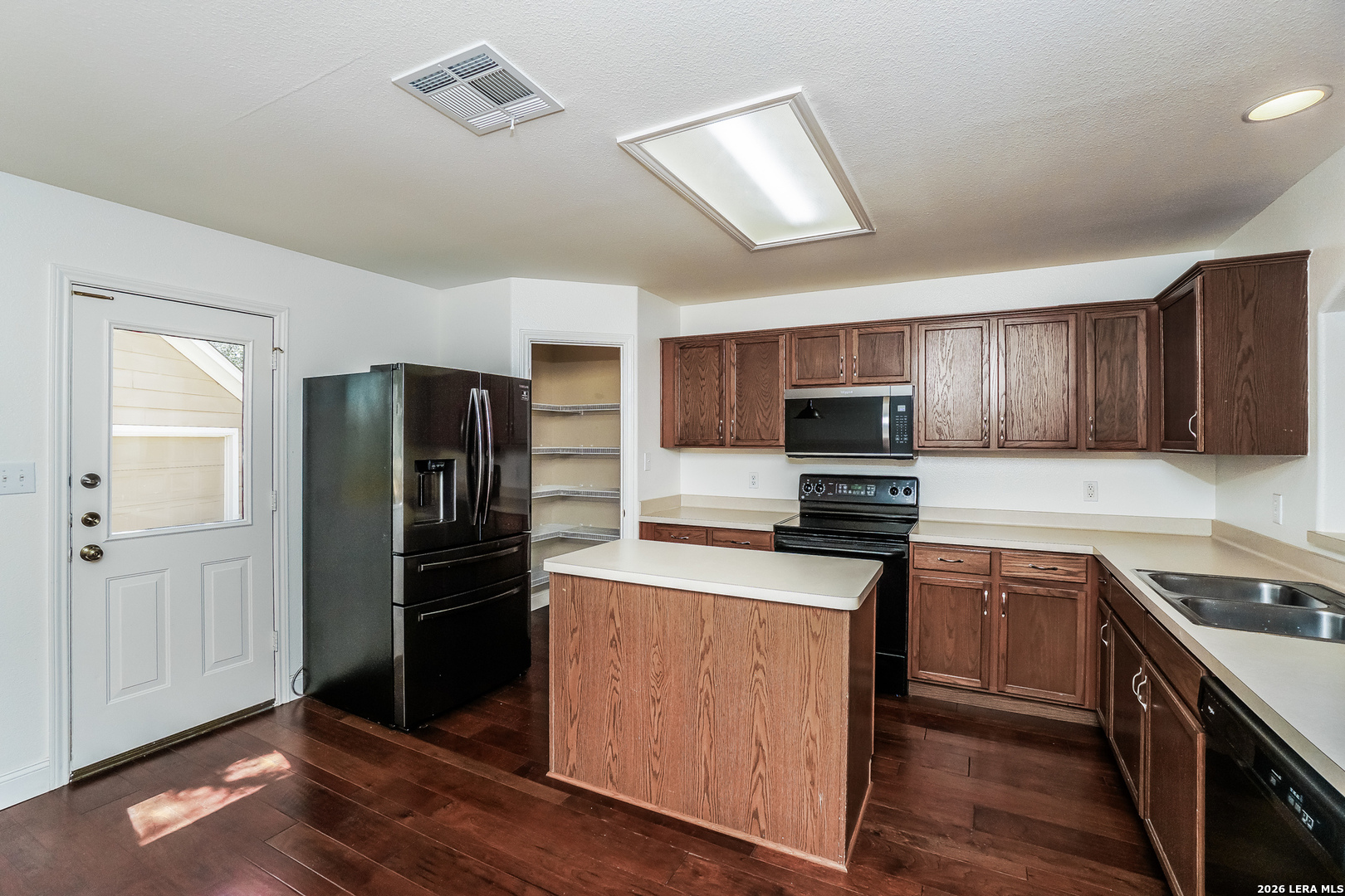 539 Willow Grove San Antonio TX 78245
