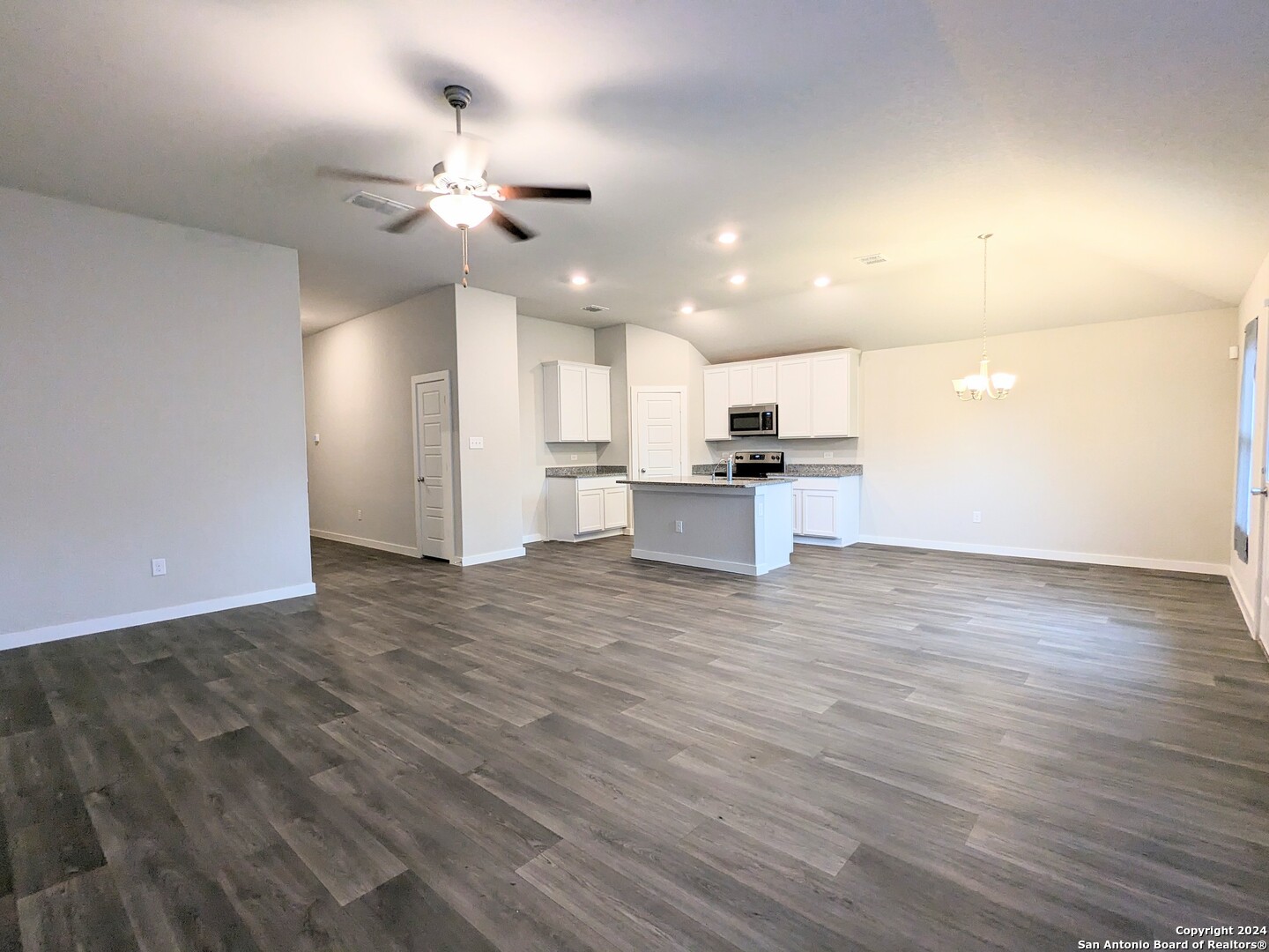 5543 Coral Valley San Antonio TX 78242