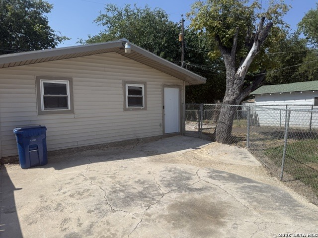 1506 W Thorain Boulevard San Antonio TX 78201