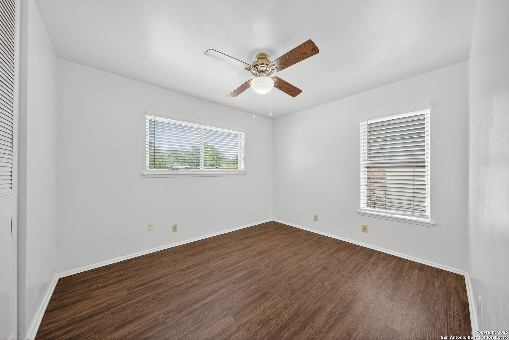 121 Rosewood Drive Universal City TX 78148