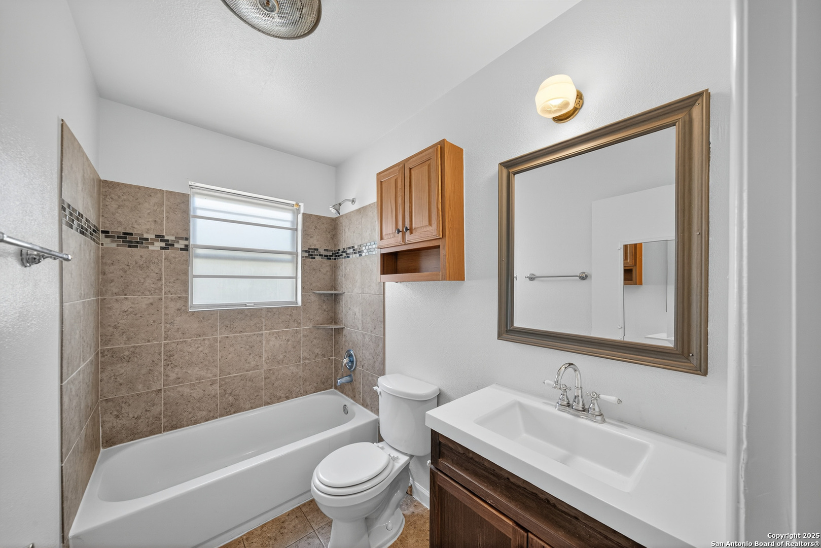 121 Rosewood Drive Universal City TX 78148