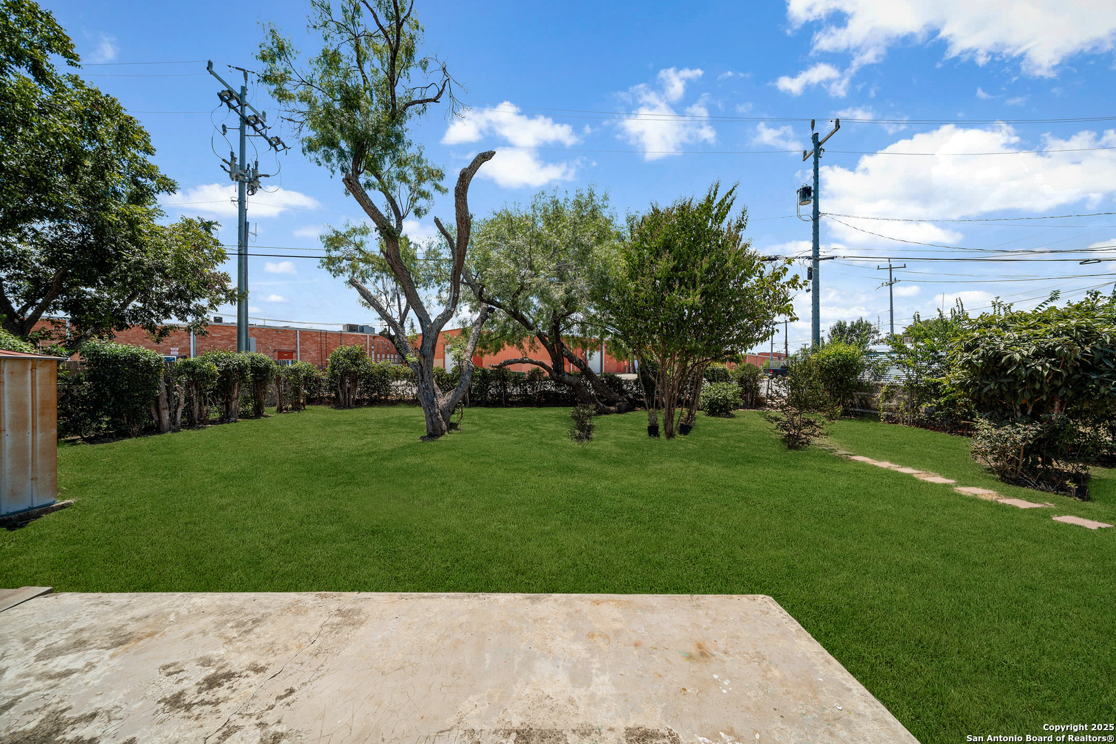 121 Rosewood Drive Universal City TX 78148