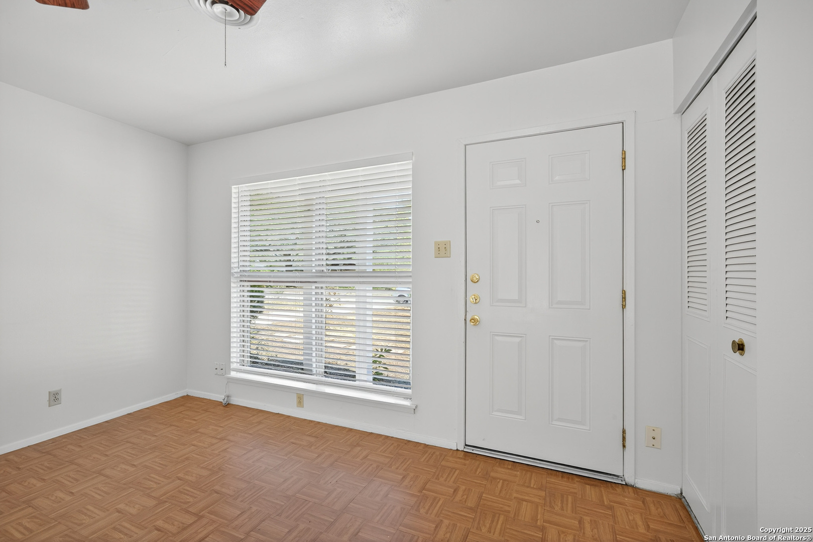 121 Rosewood Drive Universal City TX 78148