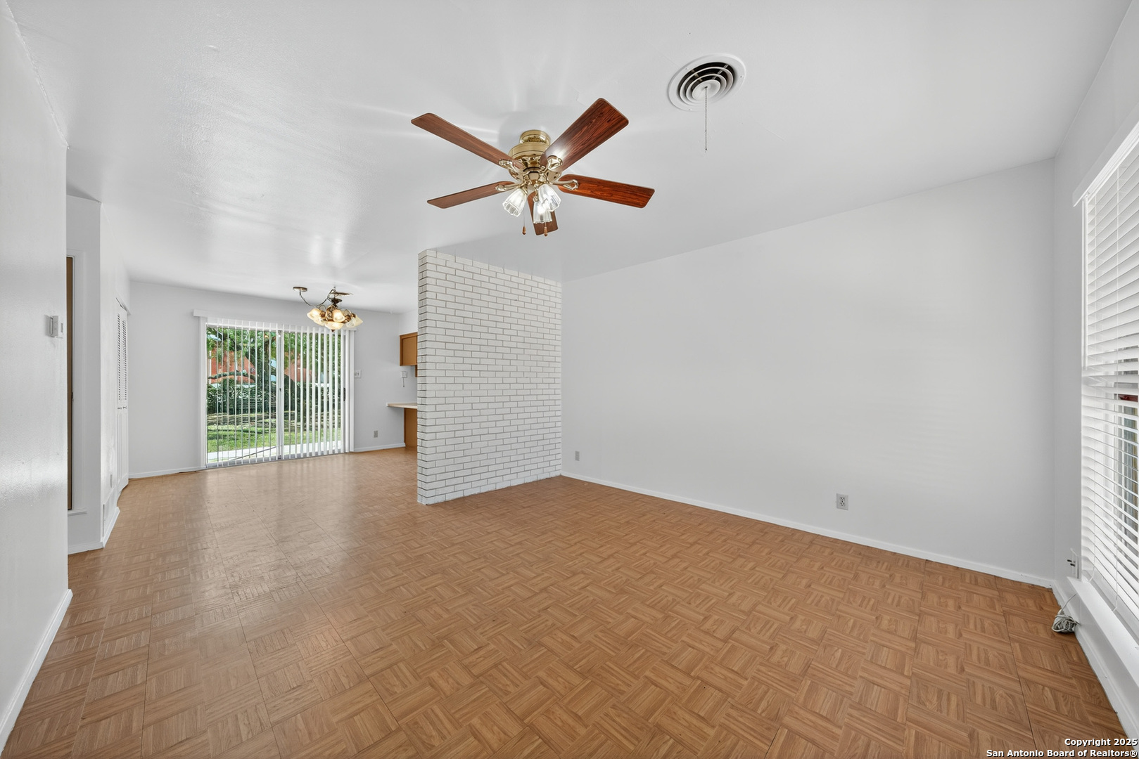 121 Rosewood Drive Universal City TX 78148