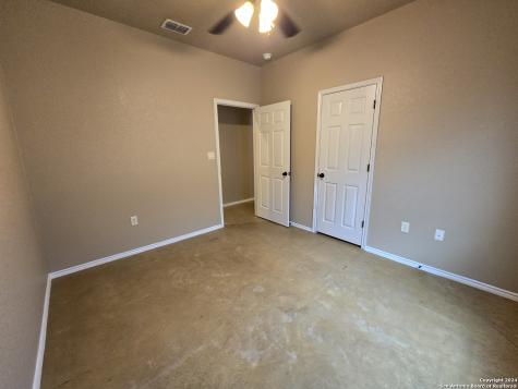 1084 Carolyn Cove New Braunfels TX 78130