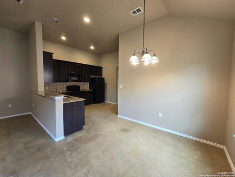 1084 Carolyn Cove New Braunfels TX 78130